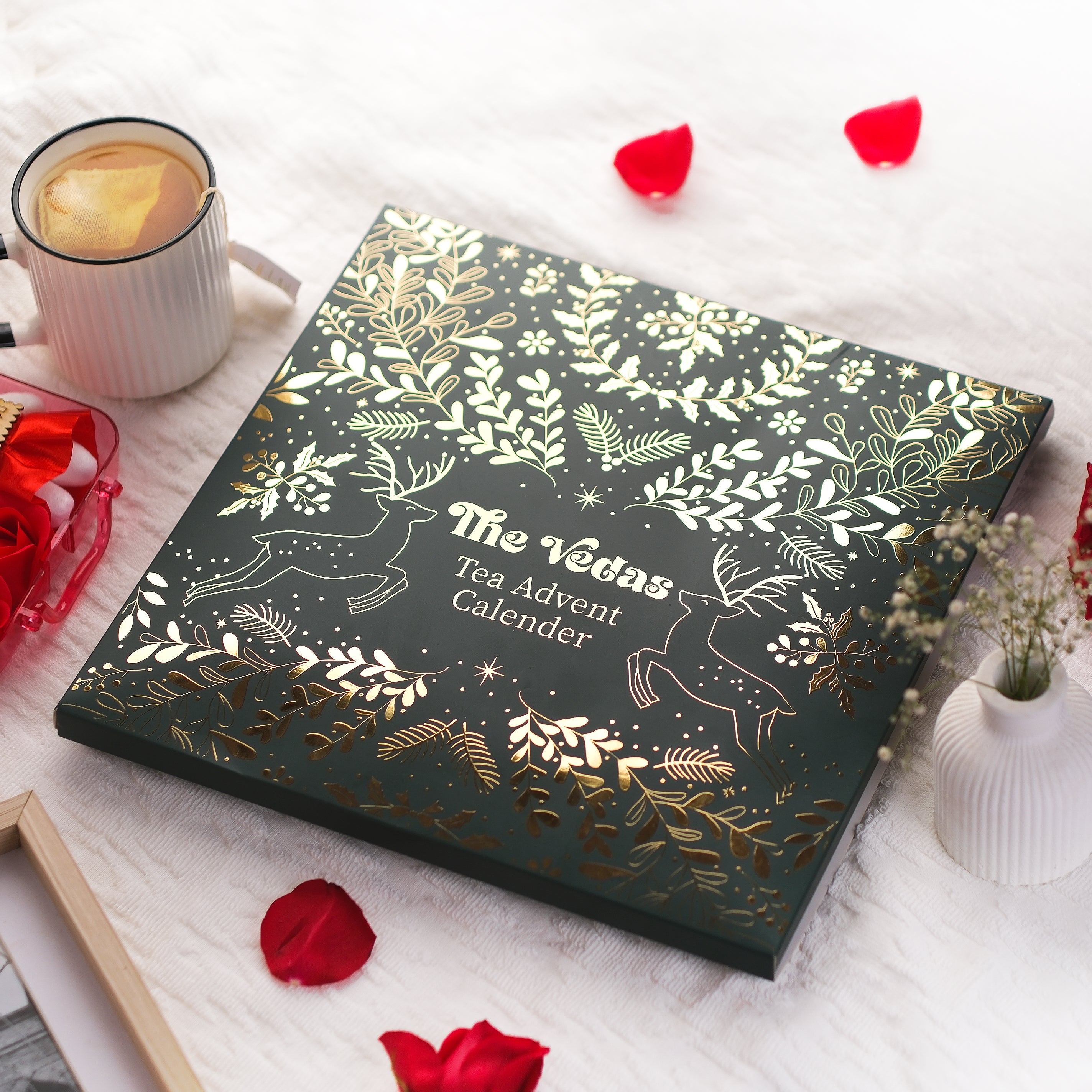 The Vedas Luxury Valentine’s Advent Calendar of Teas – 24 Teas in Handstitched Cotton Teabags